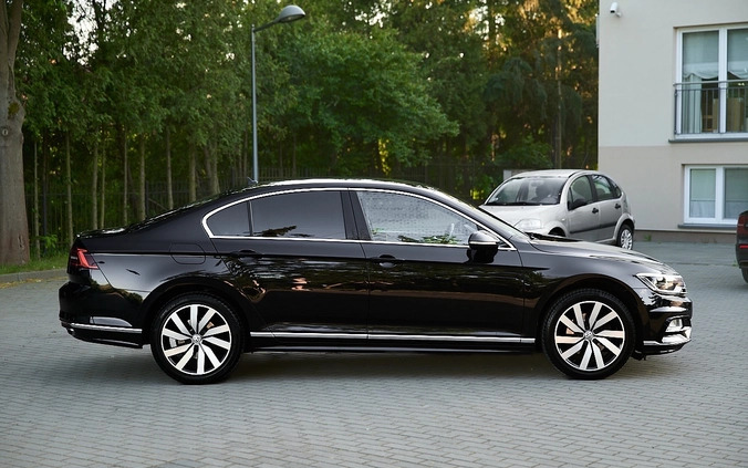 Volkswagen Passat cena 79800 przebieg: 171400, rok produkcji 2019 z Suchowola małe 742